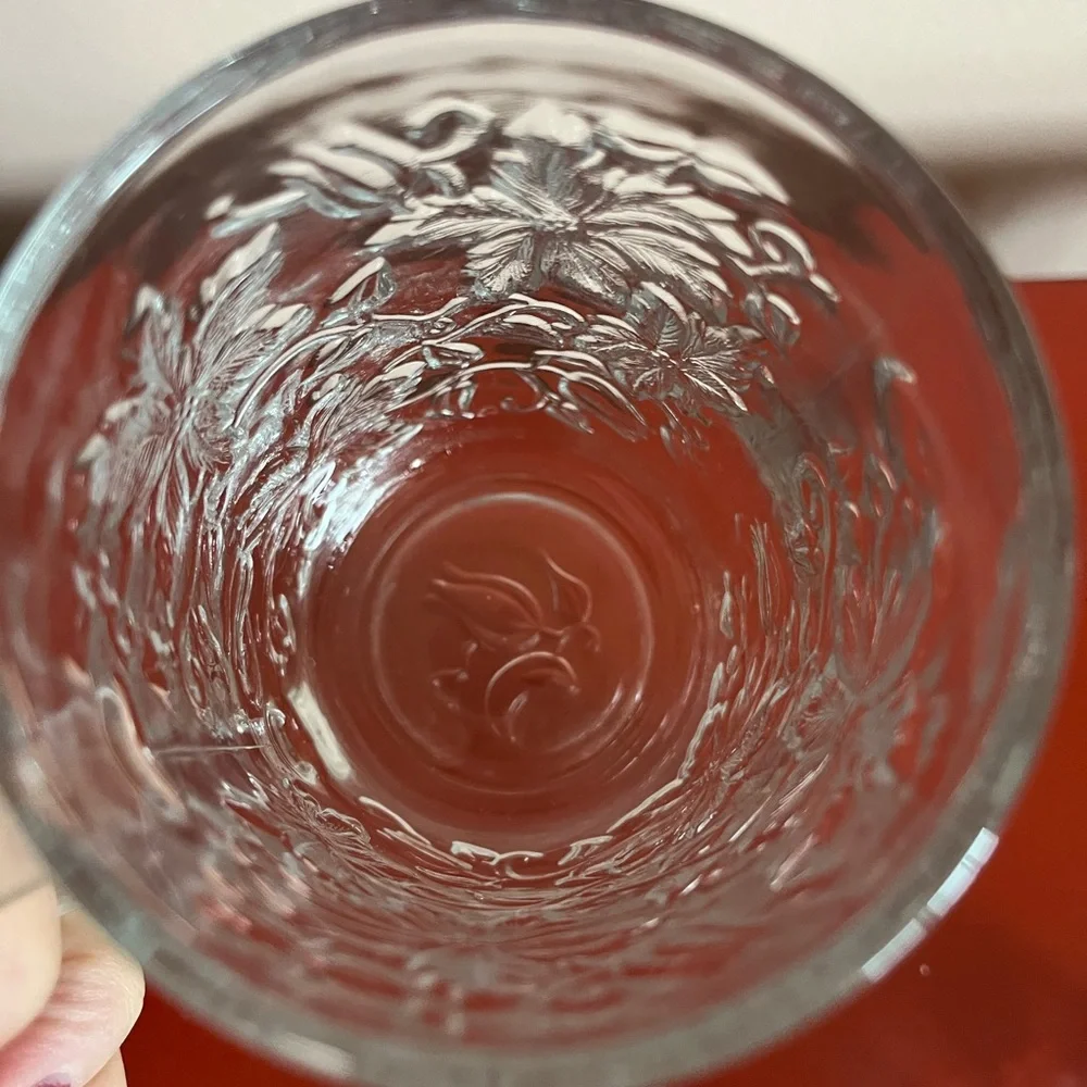 Vintage Princess House Fantasia 4Coffee/Tea Mugs Heavy Embossed Flowers  perfect - Picture 4 of 10